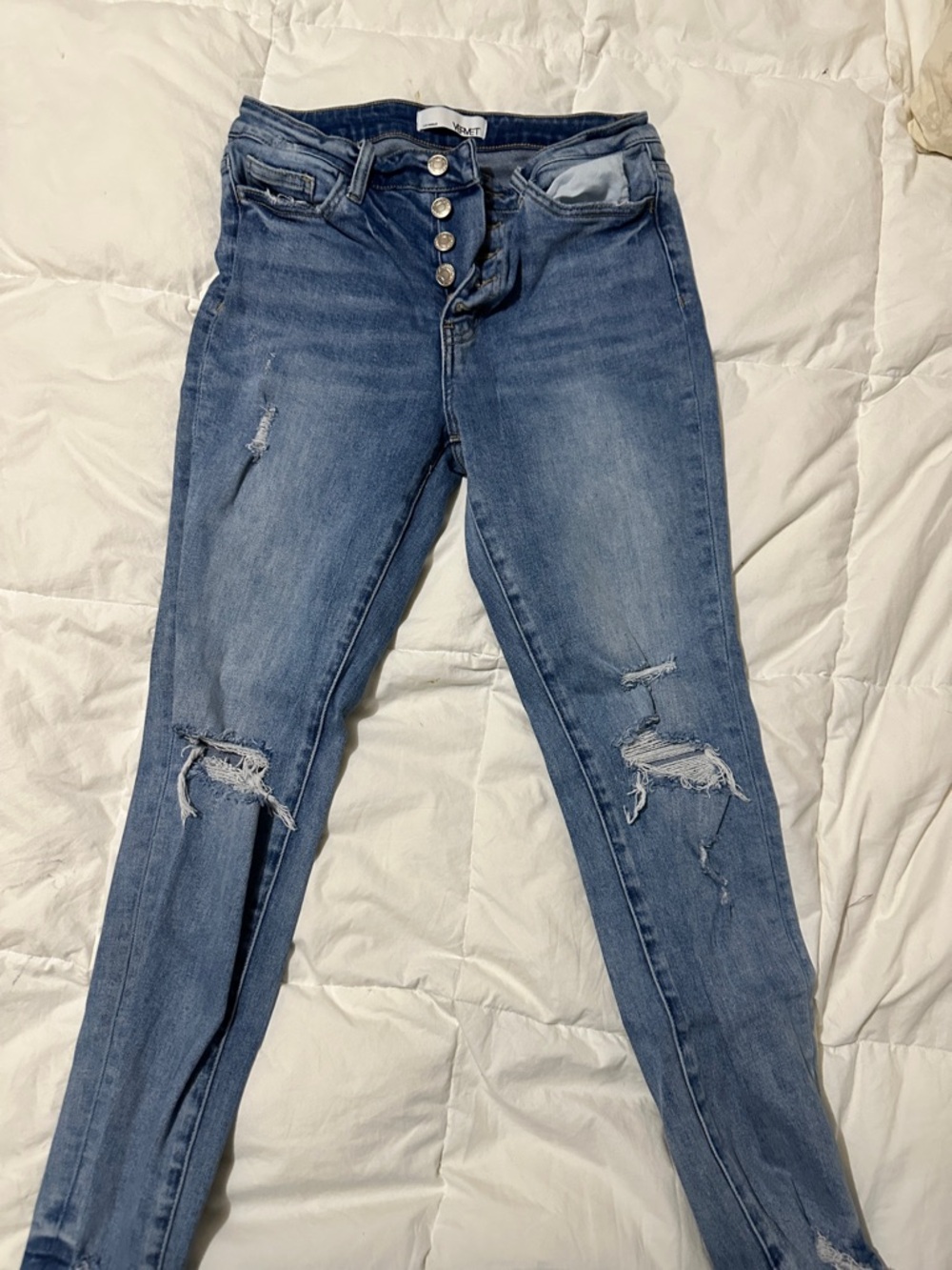 Vervet Mid-Rise Button-Fly Skinny Jeans in Medium Blue Wash